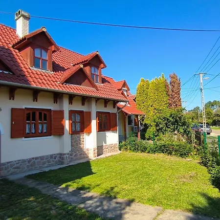 Apollo Next Holiday home
